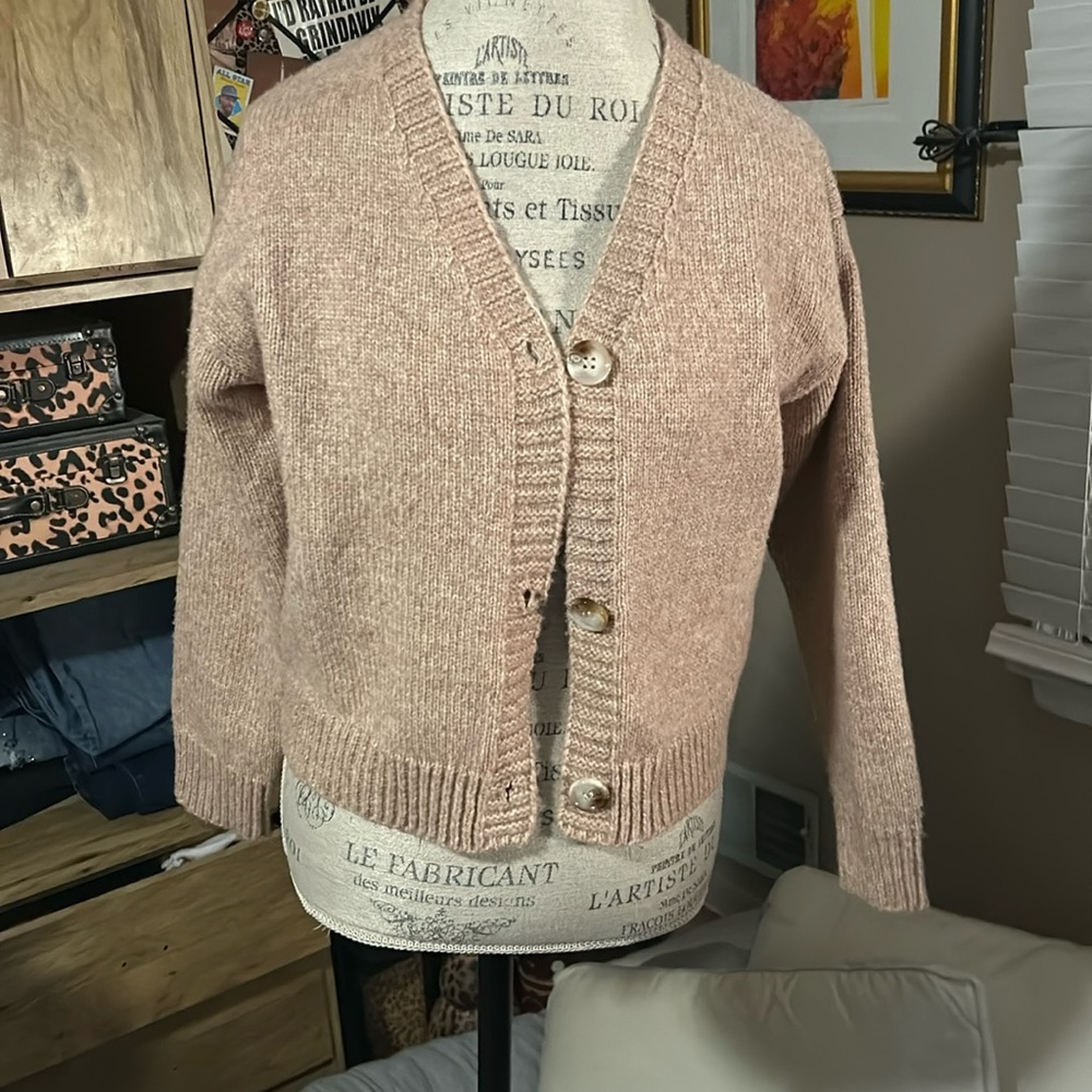 Bench Beige Pink Cropped Cardigan - Medium